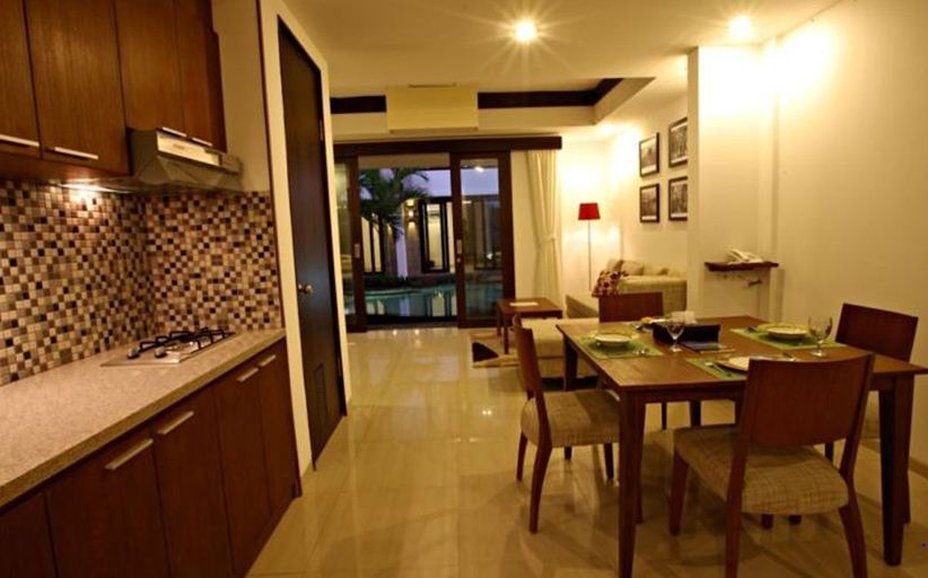 Seminyak Townhouse Aparthotel Buitenkant foto